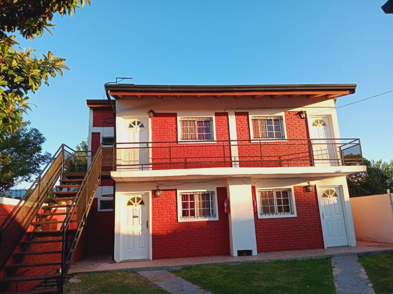 Hospedaje Bahuinias II Federacion Exterior photo